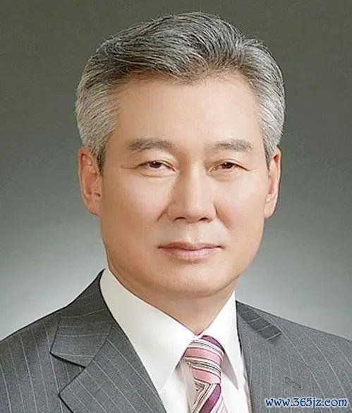 济州航空空难机场混凝土工程前崇拜东谈主牺牲